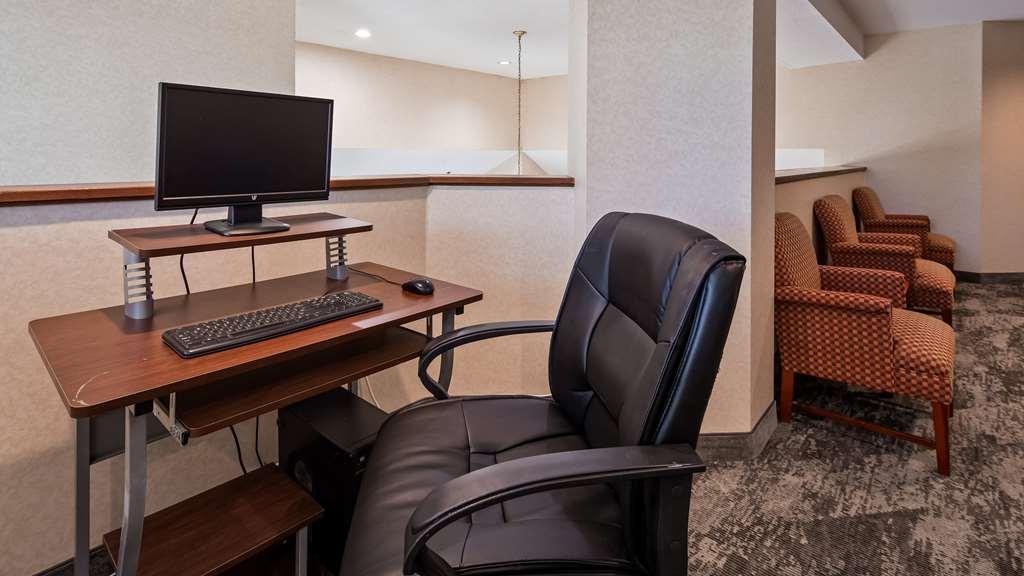 Charlevoix Inn & Suites Surestay Collection By Best Western Udogodnienia zdjęcie