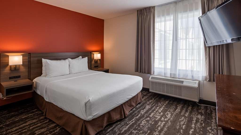 Charlevoix Inn & Suites Surestay Collection By Best Western Pokój zdjęcie
