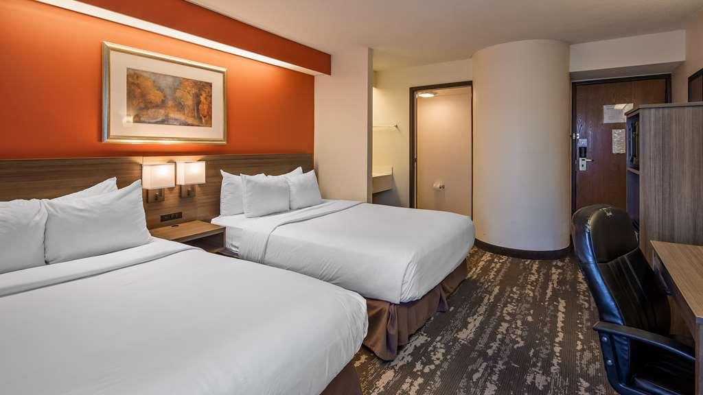 Charlevoix Inn & Suites Surestay Collection By Best Western Pokój zdjęcie